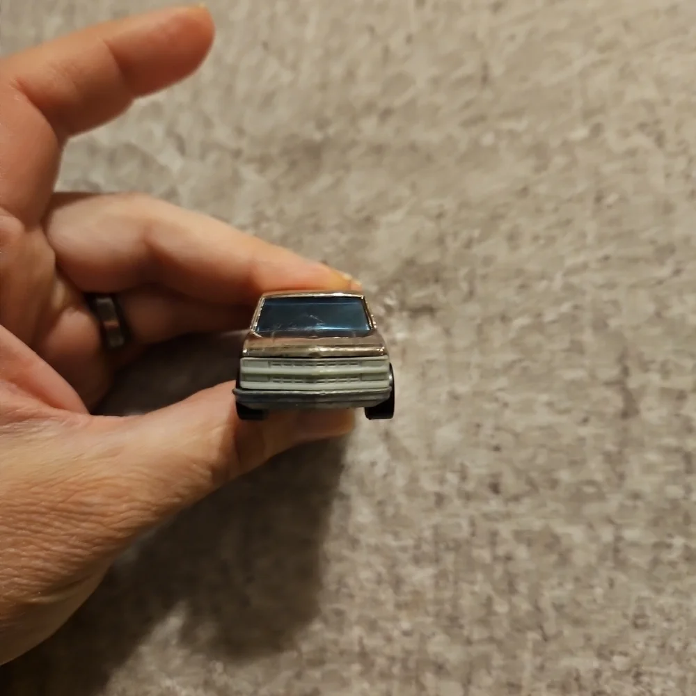 HOT WHEELS MATTEL 1995 CHINA CHEVY 1500 PICK UP CROME SILVER  VINTAGE (ZL-C)